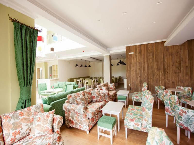 Irenes Resort Káto Loutrákion Екстериор снимка