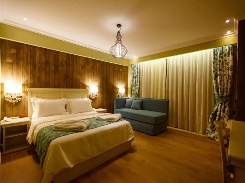Irenes Resort Káto Loutrákion Екстериор снимка